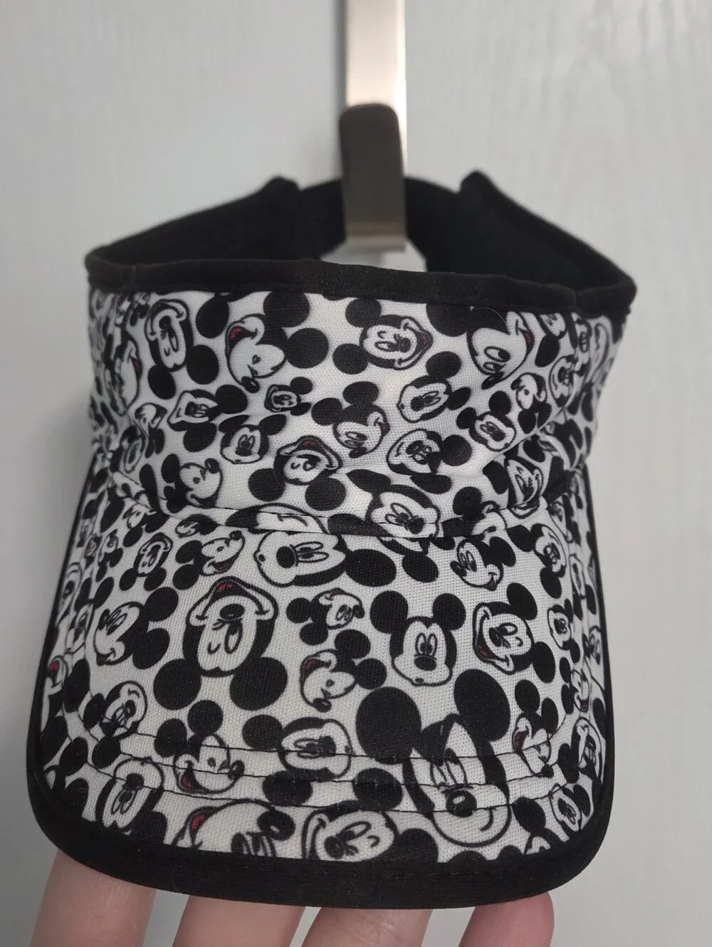Disney Parks Headwear Sun Visor Mickey Mouse Black White Stretch Band